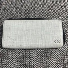 カルバンクラインホワイト長財布