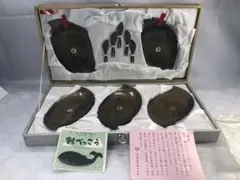 鯨髭板(鯨べっこう)製 ギター用ピック 白蝶貝細工入　２種4枚セット 鯨髭板(鯨べっこう)製 ギター用ピック 白蝶貝細工入