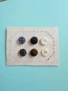 アンティークボタン　6個セット ヴィンテージボタン　紙刺繍