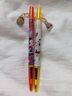 ミッキーとミニー 黒ボールペン2本セット クリスマス限定チャーム付き