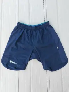 ATHLETA ネイビー 短パン　紺色