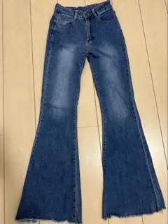 ハイウエストフレアデニムパンツ