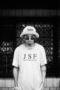 Item thumbnail for item 34550e29-abe3-46f9-8f66-723ff2f5d219