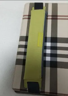 カラーチャート　バンド付きペンケース