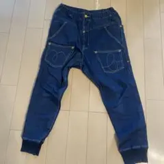 Item thumbnail for item ab315bc1-c339-4d68-a3ef-fe2e424637a4