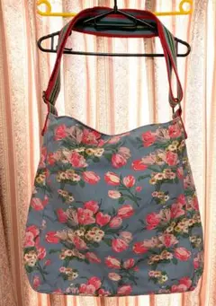 Cath Kidston ショルダーバッグ　チューリップ柄　大きいサイズ♪