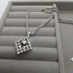 NINA RICCIネックレス