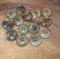 no.4　ナットボタン　こげ茶