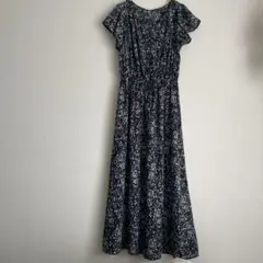 GU ジーユー　花柄　ロングワンピース