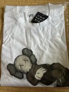 KAWS UNIQLO TOKYO FIRST tee Lサイズユニクロ新品