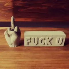 セメント製「fuck hand u0026 bar」フィギュア 置物