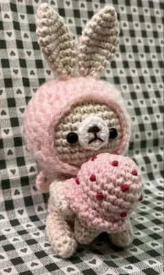 ベリーベリーストロベリー大好きなイチゴうさぎちゃん