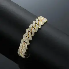 【値下げ中‼️】ゴールドチェーンブレスレット 20cm ストーン付き