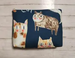 128☘️　ハンドメイド　ねこ柄マチ付き大きなポーチ 25.5㎝