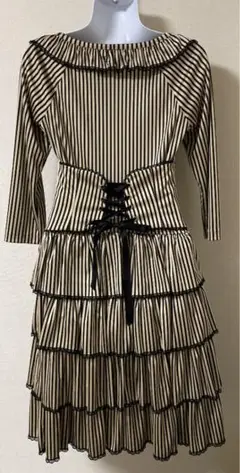 アモナヴィ♡コルセットワンピース