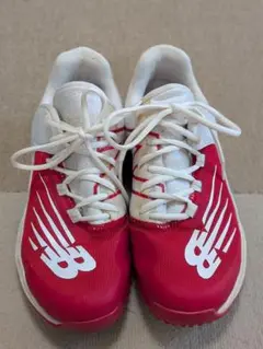 New Balance トレーニングシューズ 赤白
