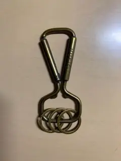 HUF カラビナ ゴールド Monsterのキーホルダー付