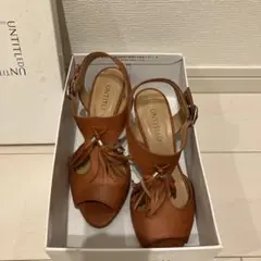 UNTITLED ブラウンオープントゥサンダル
