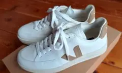 スニーカー　veja v-12　EUR37