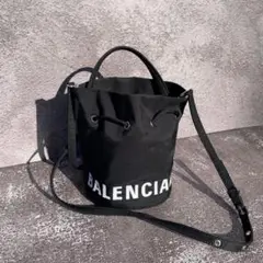 BALENCIAGA ドローストリング バケット XS ショルダーバッグ