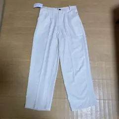 【新品　タグつき】センタープレス　ストレートパンツ