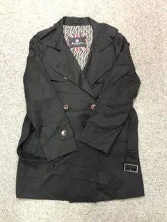 アクアスキュータム トレンチコート ブラック