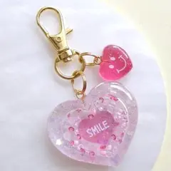 クリアピンクSMILEハートシェイカーキーホルダー　レジン　シャカシャカ　ラメ