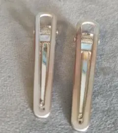 ヘアクリップ2個セット　シルバー色
