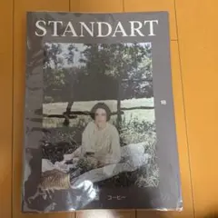 スタンダート STANDART 18 窓、手袋、コーヒー