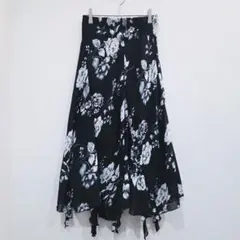 ポラリス　ロングフレアスカート　花柄　M～L　ブラック　ウエストゴム　大人