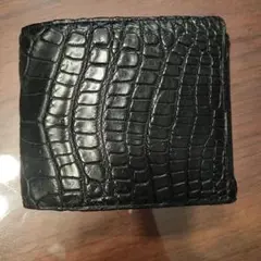 ワニ皮　財布　本物　毛穴あり