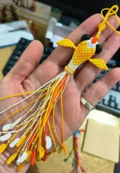 ビーズ魚形ストラップ