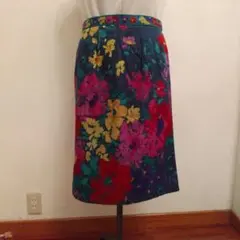 レオナールデニム素材シルク花柄スカート