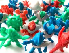 ★当時もの★ ウルトラマン超闘士激伝 中古24個セット バンダイ ★送料込み★