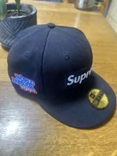 Supreme World Famous Box Logo New Era®