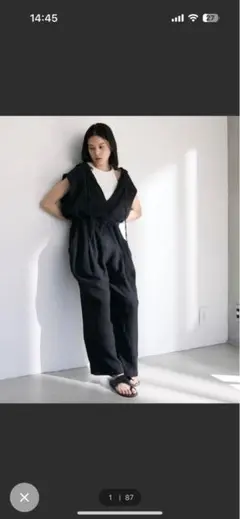 とん様⭐︎【新品タグ付き】2way 深Vネック フーディーオールインワン