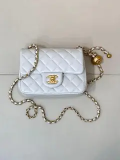 CHANEL ホワイト ショルダーバッグ