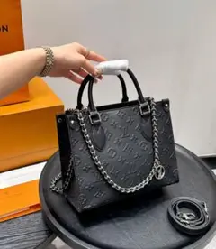 Louis Vuitton ブラック ショルダーバッグ