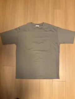 BEAUTY&YOUTH カーキ ポケット付き Tシャツ