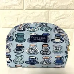 ハンドメイド ポーチ ティーカップ柄 ブルー 小物入れ 化粧ポーチ