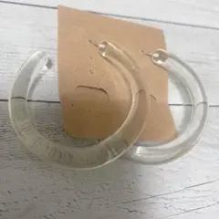 クリアアクリルフープピアス
