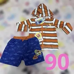 ニモ　フード付きラッシュガードとサーフパンツ　水着
