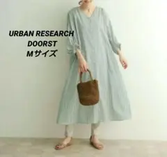 【新品☆未使用】URBAN RESEARCH DOORSTシャツ&ワンピース　M