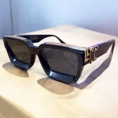 【超美品】Louis Vuitton ミリオネア1.1 サングラス