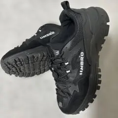 【限界値下げ中】韓国　umbro スニーカー　27.0
