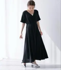 新品　半袖ワンピース　黒
