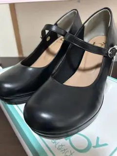 あしながおじさん パンプス 黒 ストラップ付 23cm
