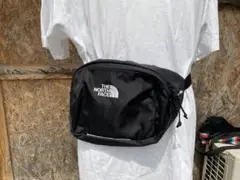 THE NORTH FACE ブラック ボディーバッグ
