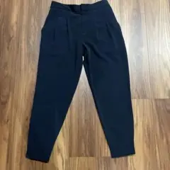ユニクロ　ネイビーパンツ