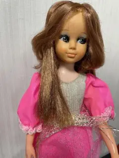 ミスロングヘアー　髪を伸ばしたり短くできます　タカラ